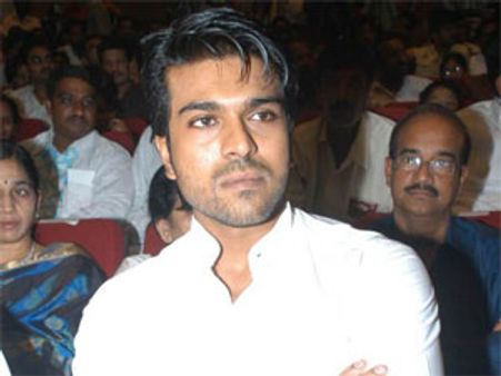 'రచ్చ' ఆడియో ఫంక్షన్ హైదరాబాద్ లో కాదు