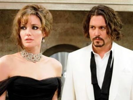 జోలీ మూలంగా 14 సంవత్సరాల బంధం తెగిపోయింది..!