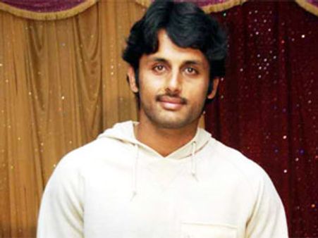 పవన్ సినిమాలు చూస్తూ పెరిగిన నేను