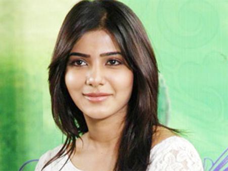 ఆసిన్ ని తీసేసి సమంతను బుక్ చేసారు