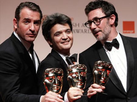 అవార్డుల కార్యక్రమంలో 'ది ఆర్టిస్ట్' రికార్డుల మోత