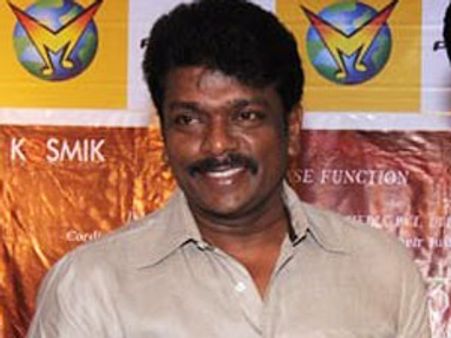 రామ్‌ చరణ్ తండ్రిగా ఆ తమిళ దర్శకుడు