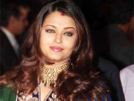 షారుఖ్ ఖాన్‌తో రీ ఎంట్రీ ఇస్తున్న ఐశ్వర్య రాయ్