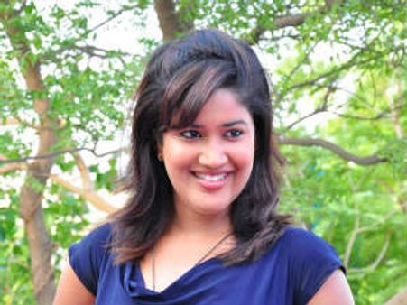 దర్శకురాలిగా మారుతున్న తెలుగు హీరోయిన్