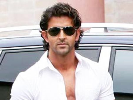 మగాళ్లు-మగాళ్లు శృంగారం తప్పులేదంటన్న స్టార్ హీరో