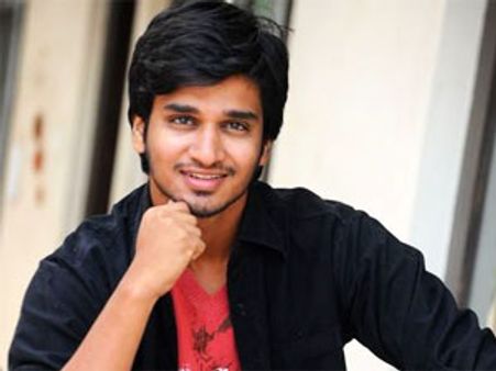 నిఖిల్‌-సగం బ్యాంకాక్‌లో, సగం హైదరాబాద్‌లో