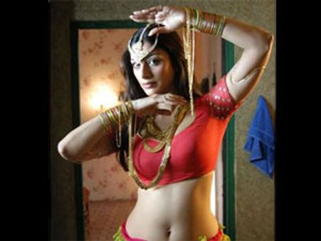 అల్లు అర్జున్ పాటలో టబు ఐటం గర్ల్