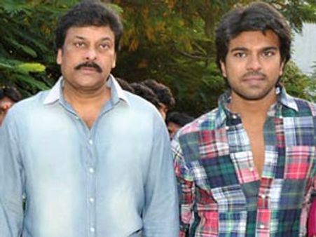 అందుకే చెర్రీని చిరంజీవి అవాయిడ్ చేస్తున్నాడా?