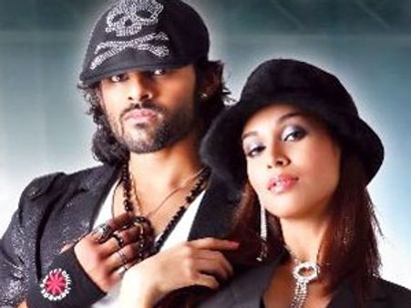 వైవియస్ చౌదరి చిత్రానికి పీఆర్పీ ఎమ్మల్యే ఫండ్స్!?