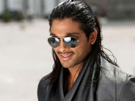 అల్లు అర్జున్ డబ్బింగ్ మొదలెట్టాడు