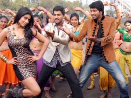 నవ్వించే.. (అల్లరి నరేష్ 'నువ్వా..నేనా 'ప్రివ్యూ)