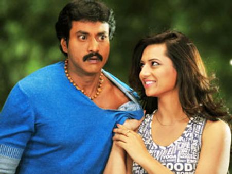 హీరో సునీల్ సినిమా బాలీవుడ్‌లో..