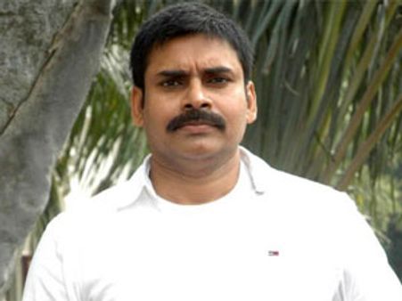 హై బడ్జెట్ అని పవన్ సినిమా ఆపేసారు