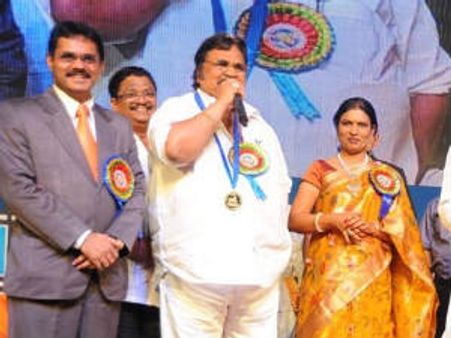 ఆ సినిమాల కలెక్షన్స్ పబ్లిసిటీ స్టంటే : దాసరి