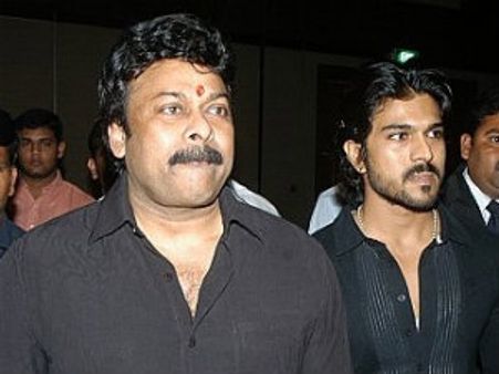 చిరు 150వ సినిమాపై మళ్లీ చరణ్ ఊరింపు