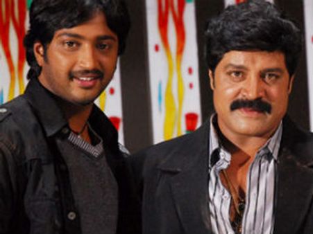 ధనుష్ '3'కి పోటీగా 'బాలరాజు ఆడి బామ్మర్థి'