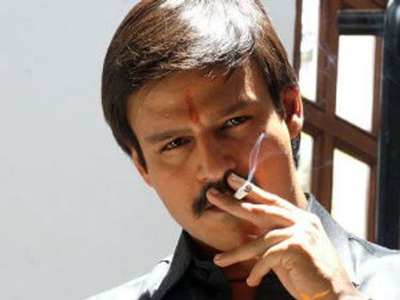 రక్తచరిత్ర హీరో వివేక్ ఒబెరాయ్‌పై కేసు నమోదు