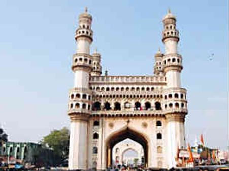 వ్యభిచారం కేసులో తెలుగు సినీనటి అరెస్టు