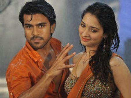 'రచ్చ'లో రామ్ చరణ్ మెడికో కాదు..మరి