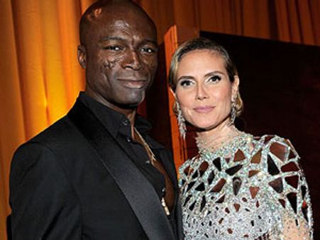 విడాకుల కోసం భర్తపై పిటిషన్ వేసిన సూపర్ మోడల్