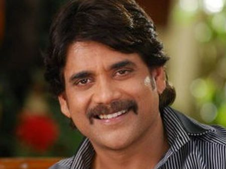 నాగార్జున-దశరథ్ కాంబినేషన్ డీటేల్స్