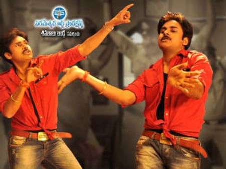 పవన్ కళ్యాణ్ డాన్స్‌కు థ్రిల్లయిన దర్శకుడు