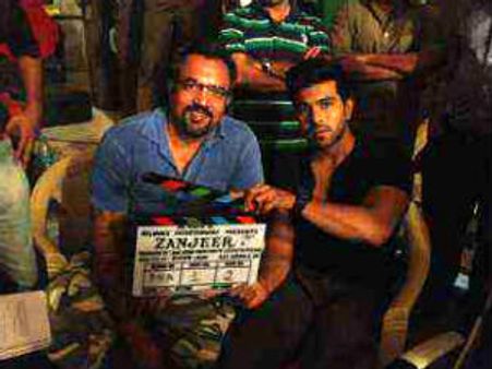 'జంజీర్'కు చెర్రీ రెమ్యునేషన్ ఎంత?