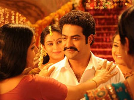 6 కట్స్ తో ఎన్టీఆర్ 'దమ్ము' సెన్సార్