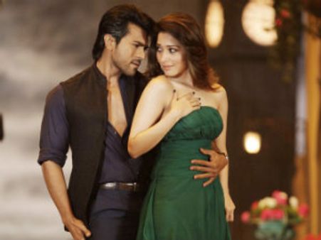 రామ్ చరణ్, తమన్నాలపై హాట్ రూమర్!