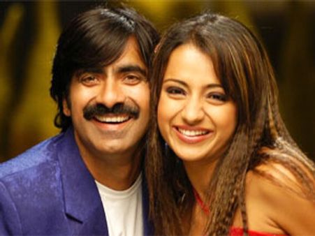 పెద్ద ఆఫర్‌తో... అందరికీ షాకిచ్చిన త్రిష