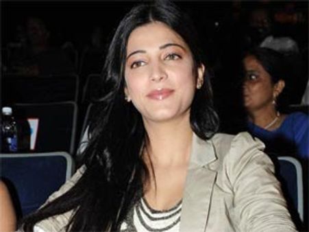 ప్లాప్ అవుతుందని ముందే ఊహించా: శృతి హాసన్