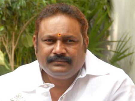 బెల్లంకొండ కొట్టాడంటూ దర్శకుడి ఫిర్యాదు