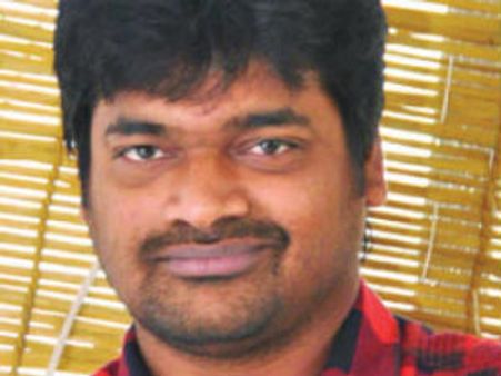 రికార్డుల కోసం' గబ్బర్ సింగ్'చూడొద్దు: హరీష్ శంకర్