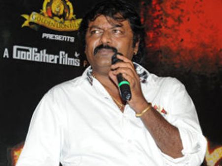 బాలీవుడ్ ఎంట్రీఇస్తున్న మరో తెలుగు దర్శకుడు