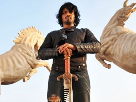 మనోజ్ గెటప్ చూసి ఉలిక్కిపడుతున్నారు