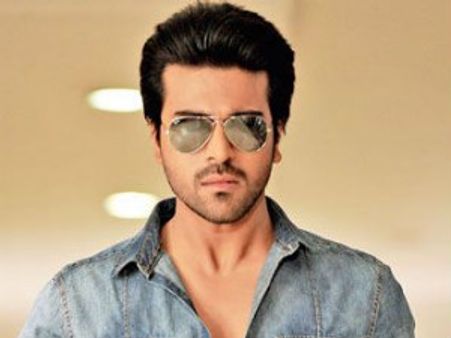 'ఎవరెస్ట్' బ్యాక్ డ్రాప్ లో రామ్ చరణ్ చిత్రం!?