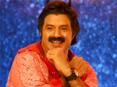 అవును నిజమే: పొలిటికల్ సెటైర్లపై బాలయ్య