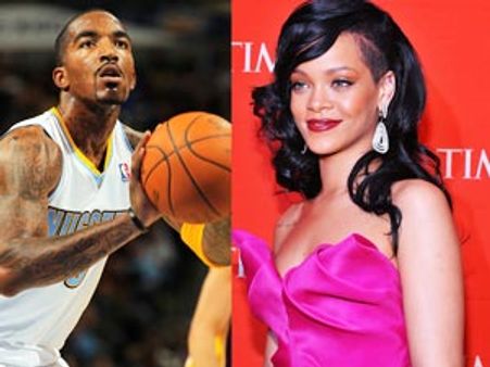బాస్కెట్ బాల్ ప్లేయర్‌తో డేటింగ్ చేస్తున్న పాప్ సింగర్