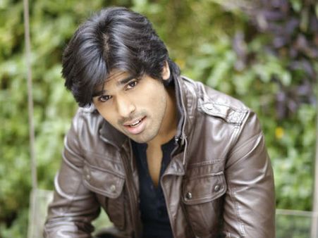 అల్లు శిరీష్ ని 'సుప్రీం స్టార్' చేసిన హరీష్ శంకర్