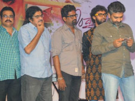 బాండ్‌ కాగితంపై రాసిస్తా: రాజమౌళి