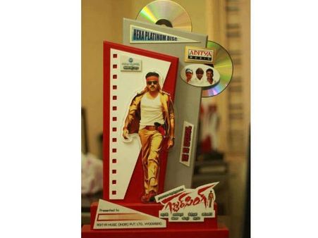 ‘గబ్బర్ సింగ్’ హెక్సా ప్లాటినం డిస్క్ షీల్డ్