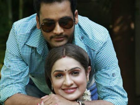 ప్లాపైతై వేరే, ఏ హీరోకి కథ చెప్పనంటూ ఛాలెంజ్