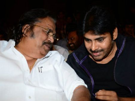 'గబ్బర్ సింగ్'నిర్మాత మీద దాసరి కోపం దేనికి?