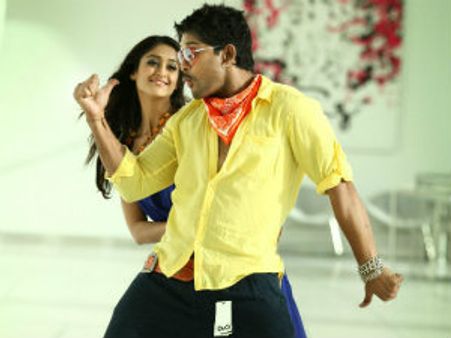 బన్నీ ‘జులాయి’లో లీకైన డైలాగు ఇదే