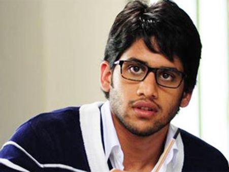 నాగైచైతన్య ఆఫర్స్ ని నొక్కేస్తున్న మెగా హీరోలు