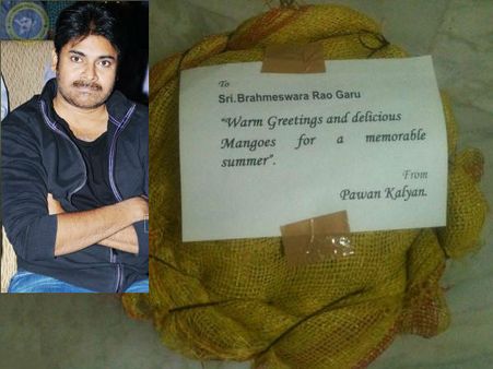 సంబరంతో ‘మామిడి పళ్లు’ పంచుతున్న పవన్ కళ్యాణ్