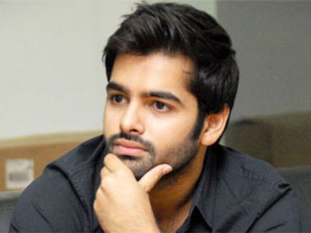 తమిళ చిత్రానికి హీరో రామ్ డబ్బింగ్