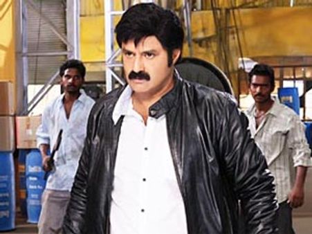 ఆగస్టులో బాలకృష్ణ ఫ్యాన్స్ కు పండగ