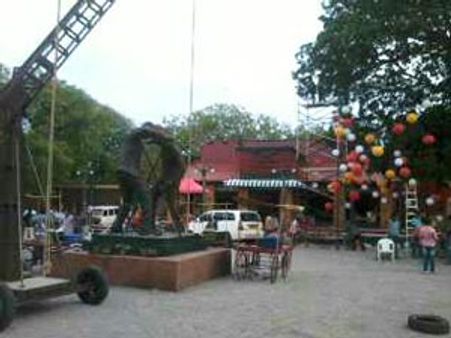 ‘కెమెరామెన్ గంగతో రాంబాబు’ సెట్ ఇదే...