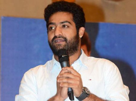 జూ ఎన్టీఆర్ ఎమ్మేల్యే కాదని తేల్చేశాడు!